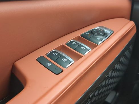 New 2026 Kia Carnival SX image 23