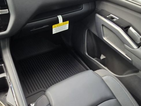 New 2026 Nissan Pathfinder SL w/ SL Premium Package FWD image 13