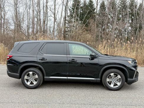 Used 2023 Honda Pilot EX-L image 7