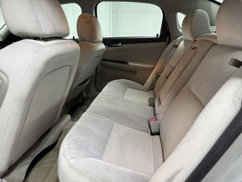 Used 2012 Chevrolet Impala LT image 23