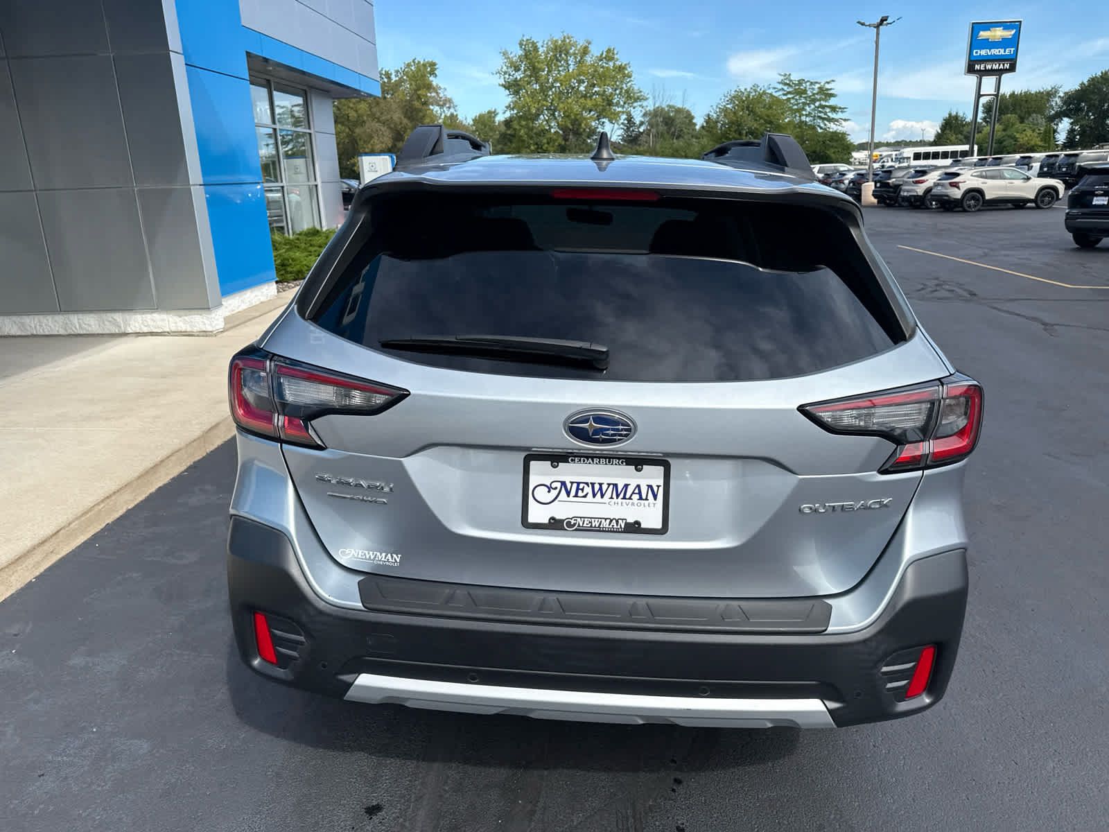 Used 2021 Subaru Outback Limited AWD/4WD image 9