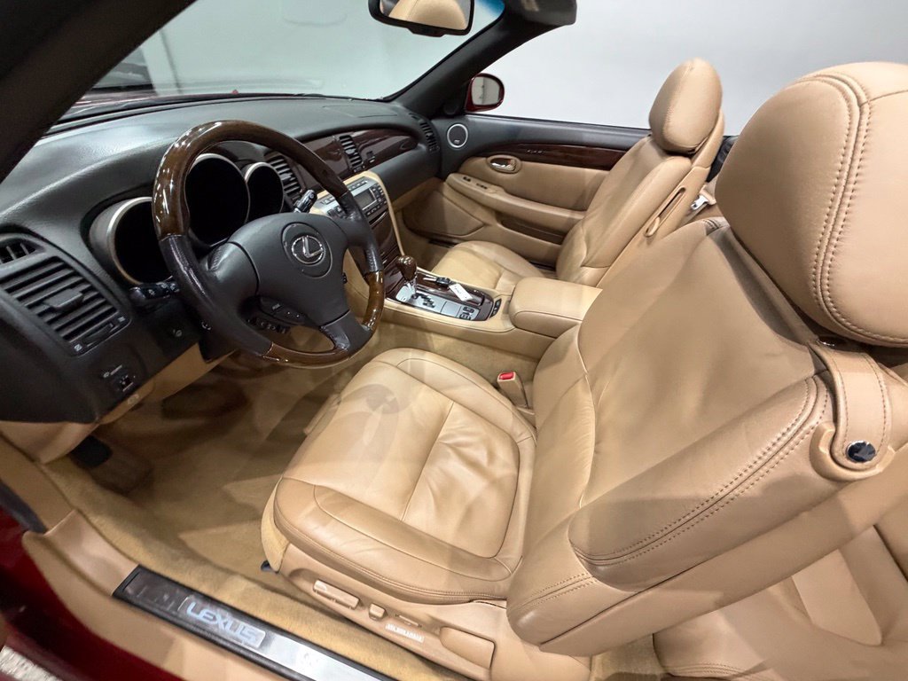 Used 2007 Lexus SC 430 Convertible RWD image 28