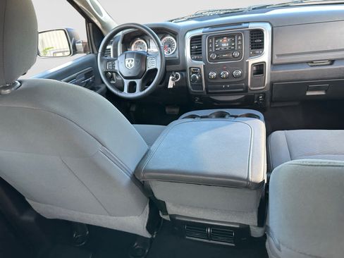 Used 2019 RAM 1500 Classic SLT RWD image 18