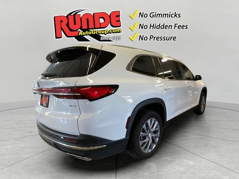 Used 2025 Buick Enclave Preferred w/ Power Package AWD/4WD image 6