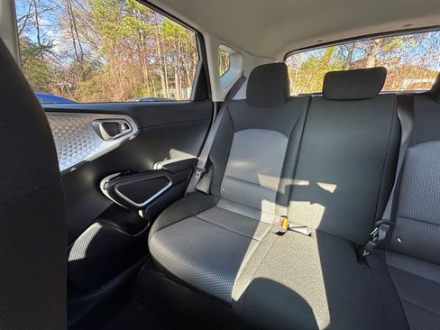 Used 2025 Kia Soul LX w/ LX Technology Package image 39