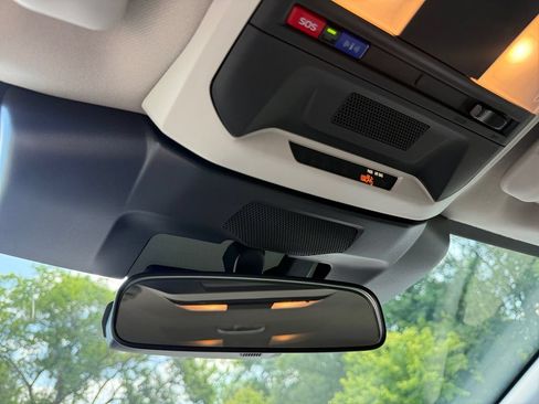 Certified 2024 Subaru Crosstrek 2.0i Premium AWD/4WD image 18