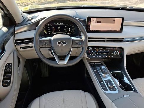 Used 2026 INFINITI QX60 Luxe w/ Family Package image 13