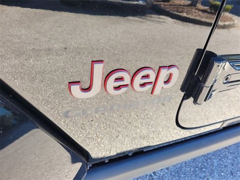 Used 2020 Jeep Gladiator Rubicon image 5