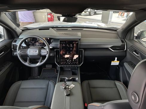 New 2026 GMC Acadia AT4 w/ Luxury Package AWD/4WD image 20