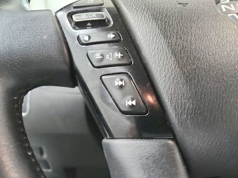 Used 2022 Nissan Armada SL AWD/4WD image 27