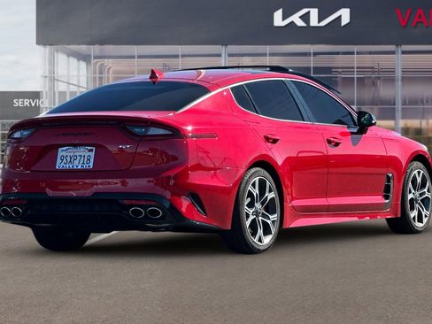 Used 2018 Kia Stinger GT2 image 4