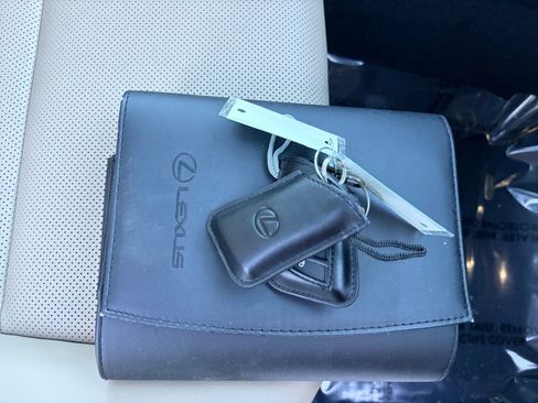 Used 2021 Lexus ES 250 w/ Premium Package image 38