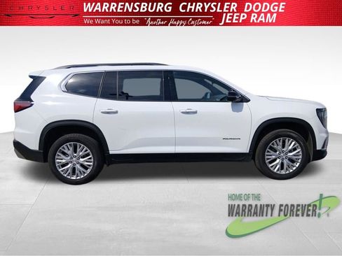 Used 2026 GMC Acadia Elevation w/ Elevation Premium Package image 2