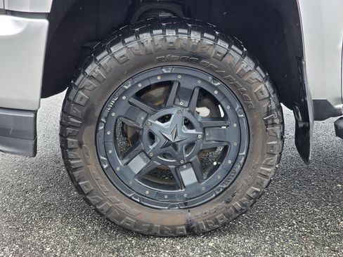 Used 2018 Chevrolet Silverado 1500 LT w/ All Star Edition AWD/4WD image 10