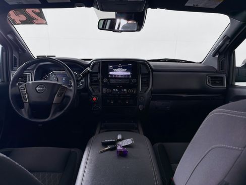 Used 2024 Nissan Titan SV w/ SV Bronze Edition Package image 22