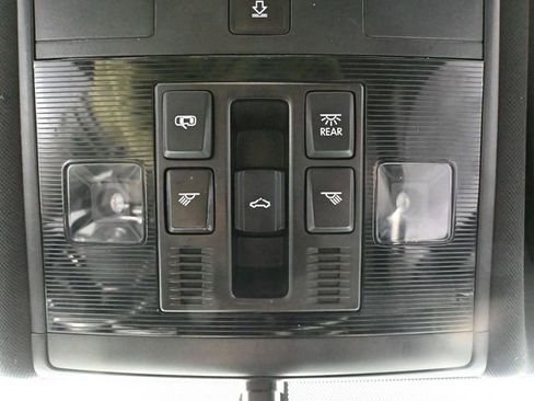 Used 2019 Volkswagen Tiguan SEL Premium R-Line image 31