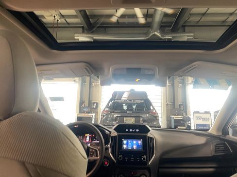 Used 2022 Subaru Impreza 2.0i Premium image 6