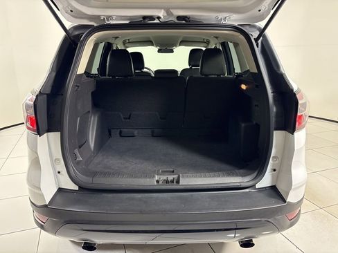 Used 2018 Ford Escape SE w/ SE Sport Appearance Package image 23