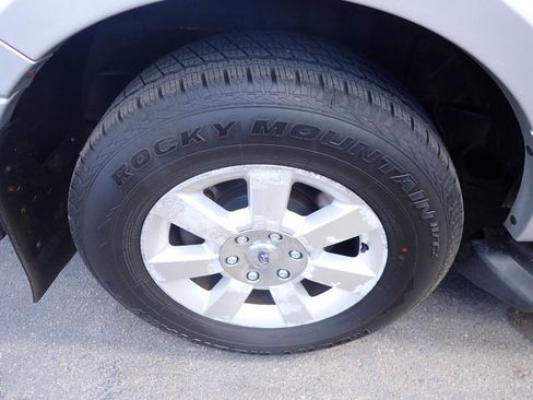 Used 2010 Ford Expedition XLT AWD/4WD image 11