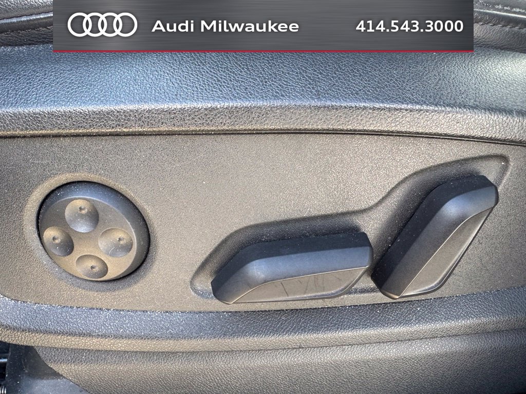 Used 2021 Audi Q5 2.0T Premium w/ Convenience Package AWD/4WD image 9