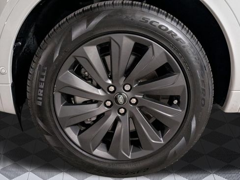Used 2025 Land Rover Discovery Sport S AWD/4WD image 9