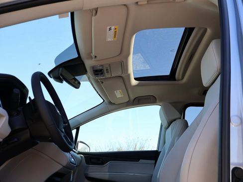 New 2026 Honda Odyssey EX-L image 34