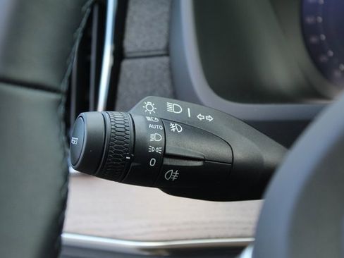 New 2026 Volvo XC90 B6 Plus w/ Protection Package Premier image 19