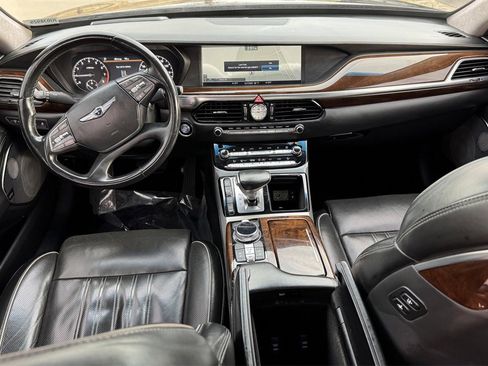 Used 2018 Genesis G90 3.3T Premium image 28