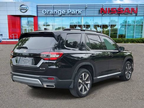Used 2025 Honda Pilot Elite image 4