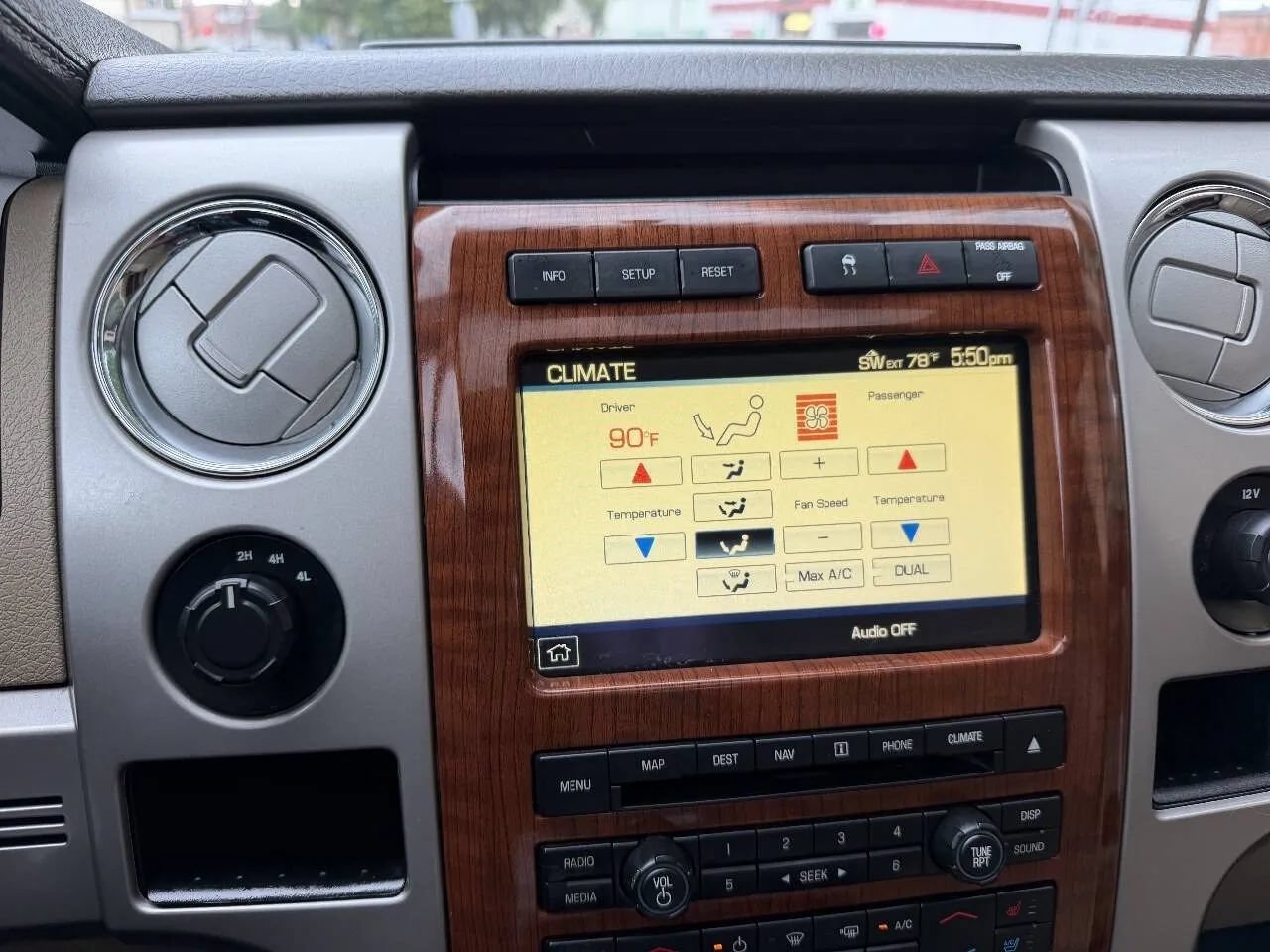 Used 2010 Ford F150 Lariat AWD/4WD image 11
