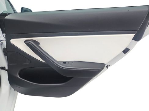 Used 2018 Tesla Model 3 Long Range image 27