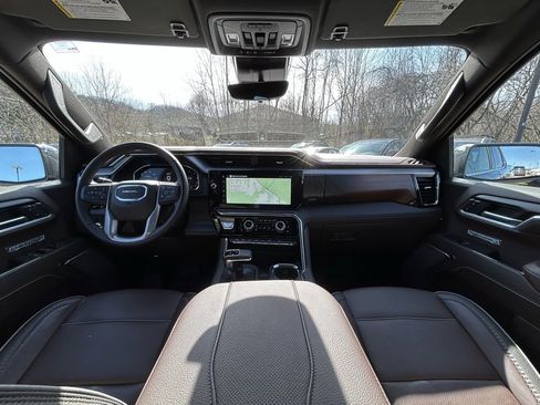Used 2025 GMC Sierra 1500 Denali w/ Denali Reserve Package image 6