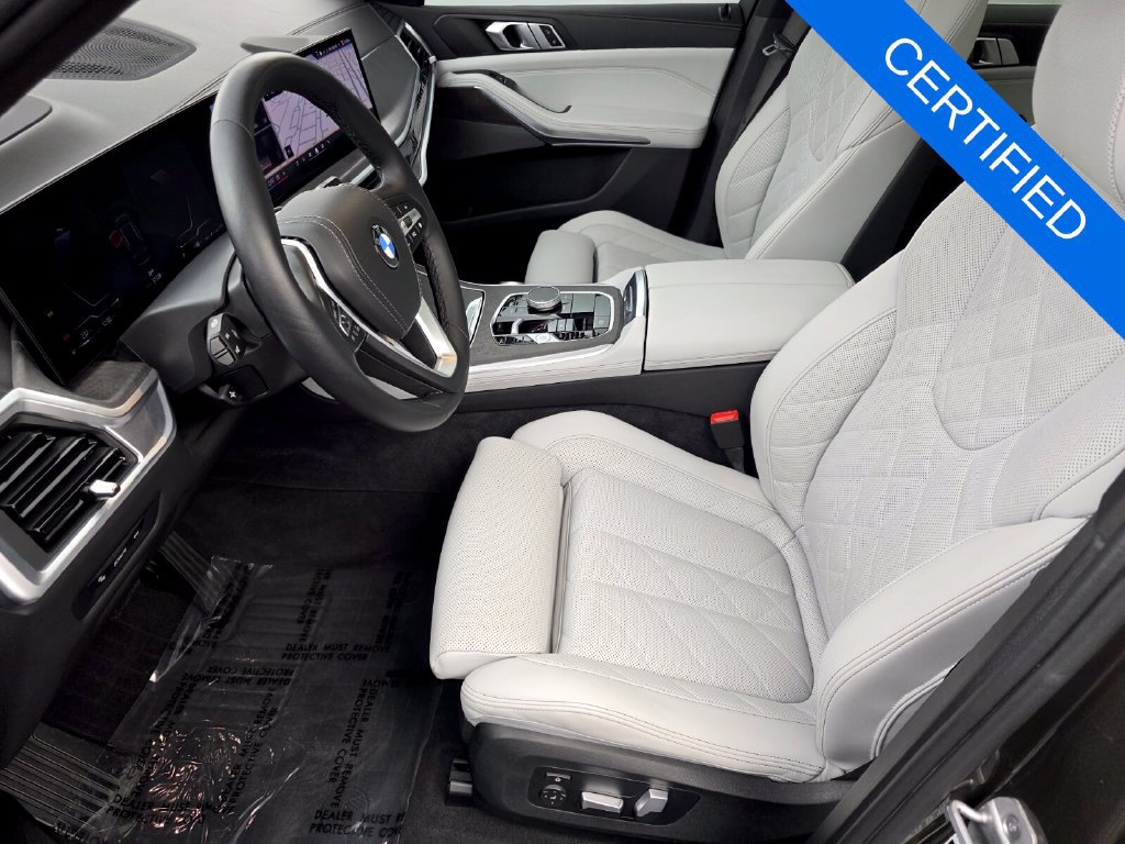 Certified 2025 BMW X5 sDrive40i w/ Premium Package RWD image 9