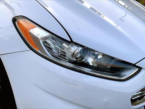 Used 2014 Ford Fusion Titanium image 26