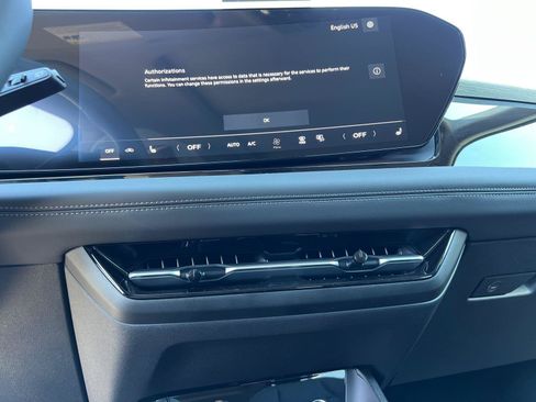 New 2025 Audi Q6 e-tron Premium AWD/4WD image 21