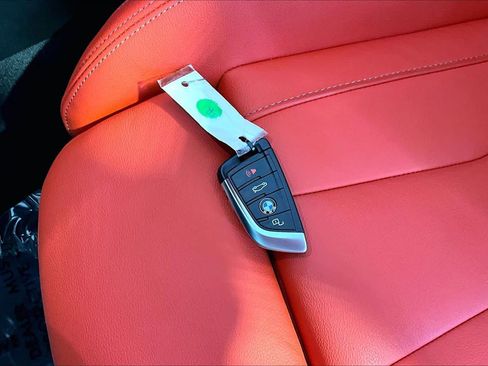 Used 2026 BMW Z4 sDrive30i w/ Premium Package RWD image 15