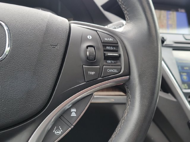 Used 2017 Acura MDX w/ Technology Package AWD/4WD image 15