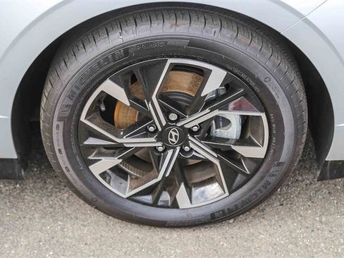 Used 2024 Hyundai Sonata SEL image 12