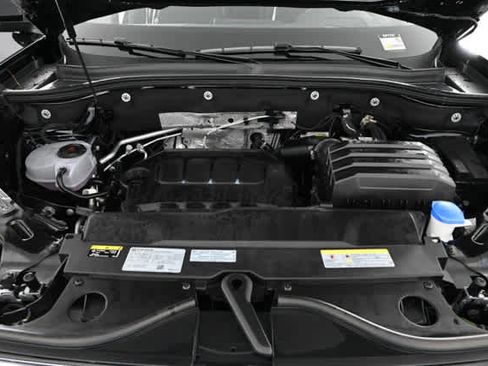 Used 2025 Volkswagen Atlas SEL Premium R-Line AWD/4WD image 32