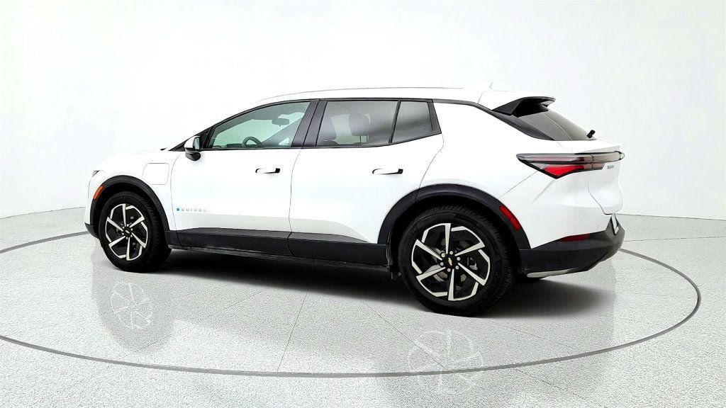 Used 2025 Chevrolet Equinox EV LT FWD image 7