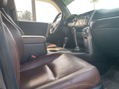 Used 2014 Toyota 4Runner Limited image 15