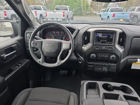 Used 2026 Chevrolet Silverado 1500 Custom Trail Boss AWD/4WD image 19