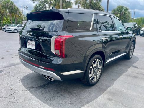 Used 2025 Hyundai Palisade Limited FWD image 6