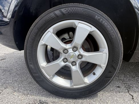 Used 2013 Chevrolet Captiva Sport LTZ FWD image 22