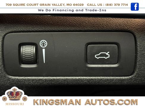 Used 2016 Volvo XC90 T6 Momentum w/ Protection Package Plus AWD/4WD image 16