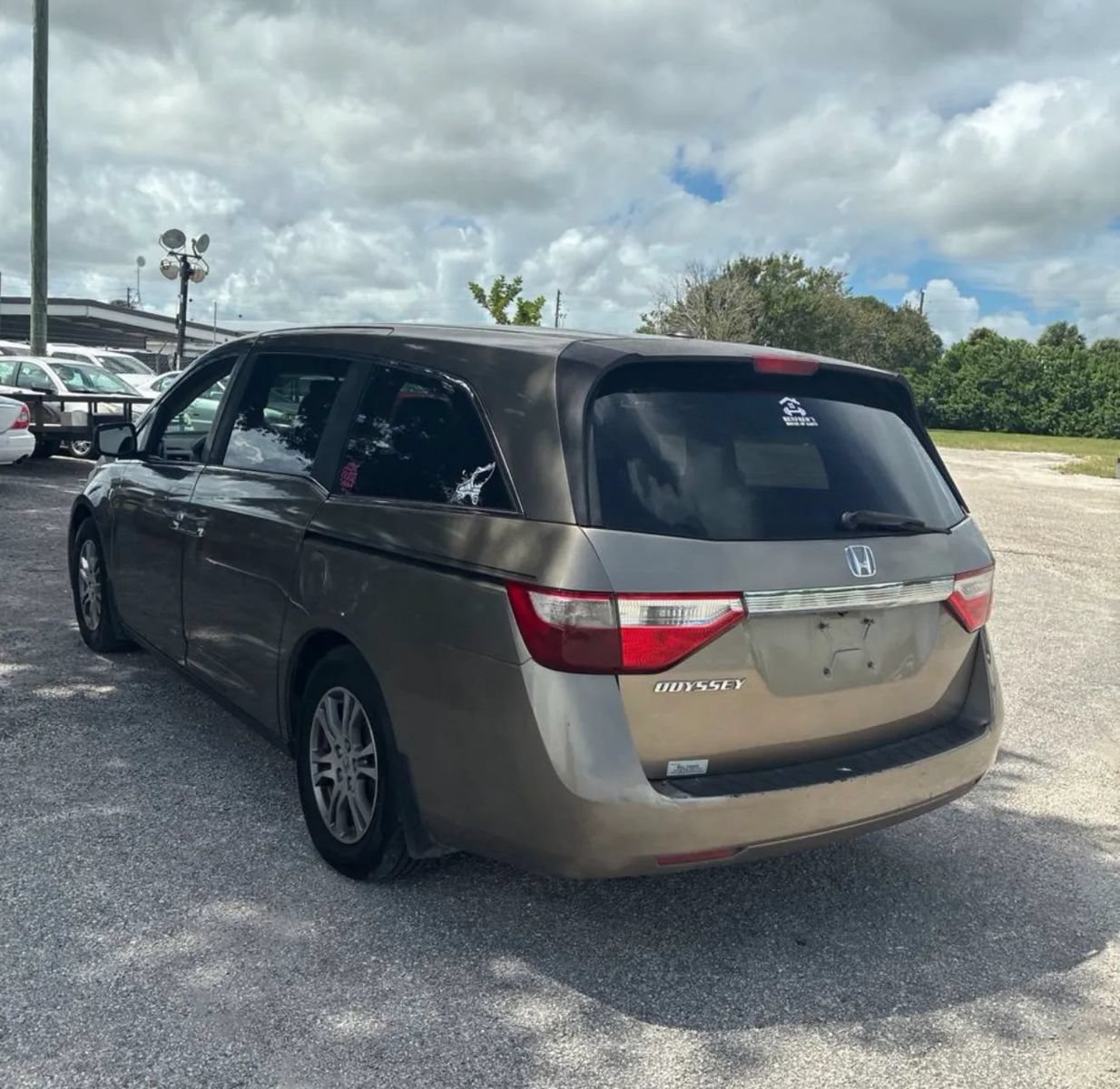 Used 2011 Honda Odyssey EX-L image 3