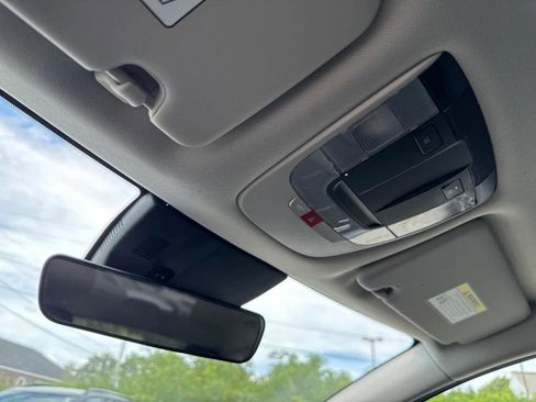 Used 2023 Kia Sportage EX image 29