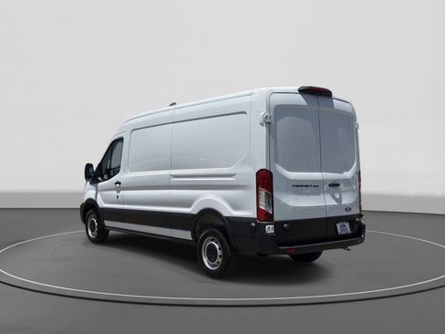 New 2026 Ford Transit 250 148 Medium Roof w/ Load Area Protection Package RWD image 6