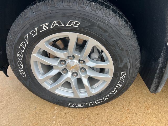Certified 2019 Chevrolet Silverado 1500 LT w/ Convenience Package AWD/4WD image 11