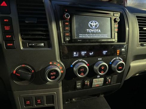 Used 2017 Toyota Sequoia Limited image 4